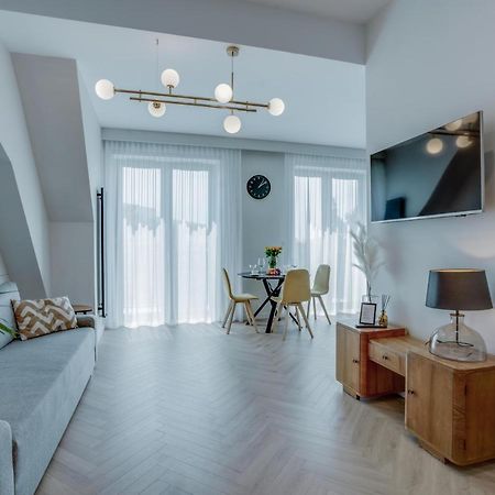 Apartament W Sercu Wroclawia, Garaz, 5Min Do Rynku Екстер'єр фото